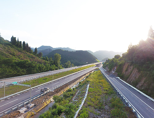 沿江高速公路支线白涛隧道工程