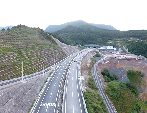 沿江高速公路支线白涛隧道工程